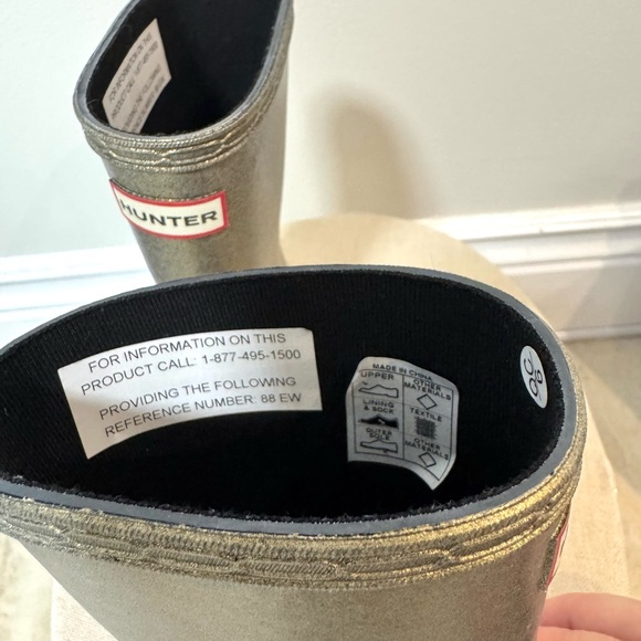 HUNTER Original Kids Metallic Gold Rain Boots (Toddler US 7) - Picture 10 of 11